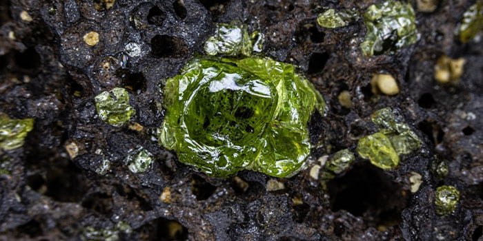 Peridot price in pakistan
